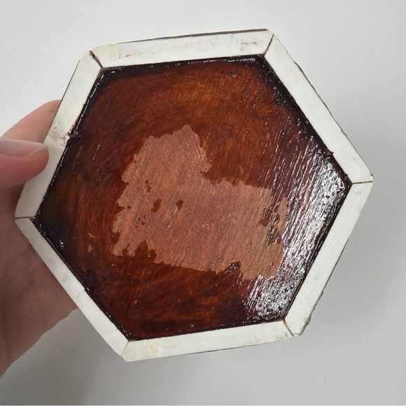 Mother of Pearl Jewelry Hexagon Handmade Inlaid Mother of Pear Trinket Box - Picture 6 of 9